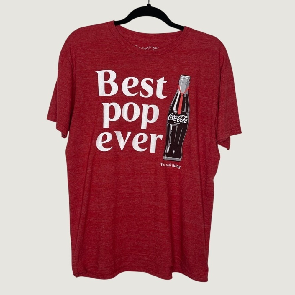 Coca-Cola Graphic Tee Mens Medium Red Best Pop Ever Bottle Short Sleeve T-Shirt